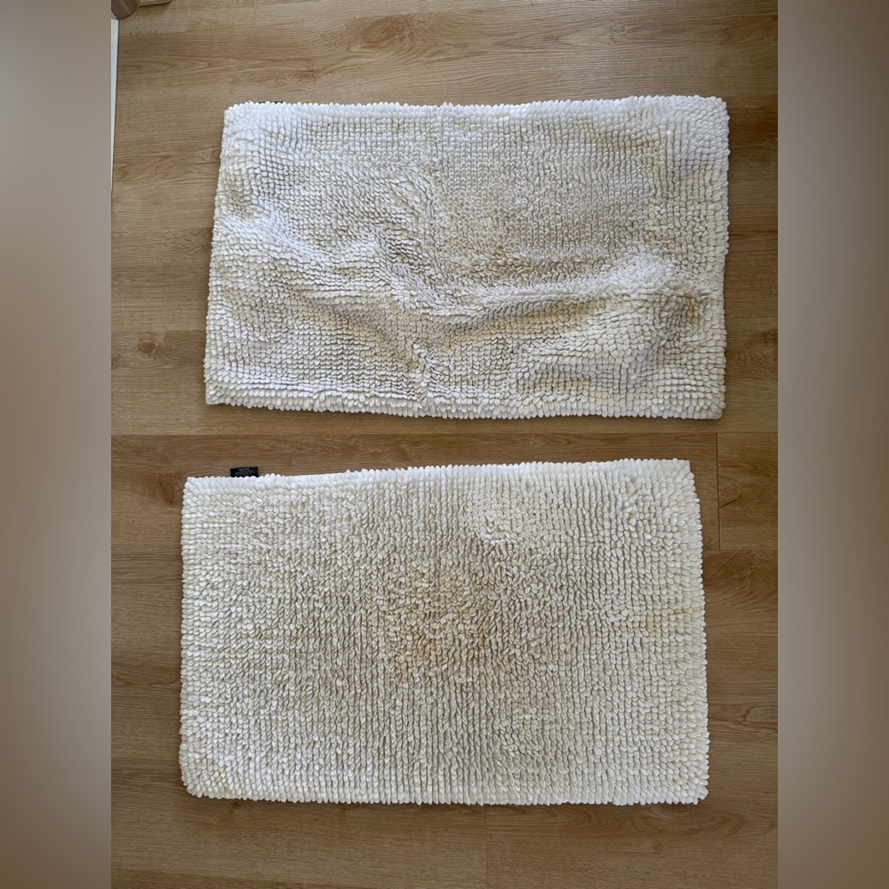 Bundle of Two Bath Mats